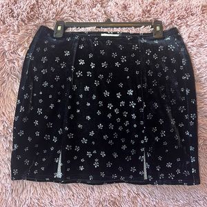 black skirt with white flowers, la hearts m